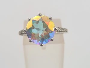 A8338: Vintage; 9ct Gold Large Mercury Topaz 10 Diamonds Cocktail Ring