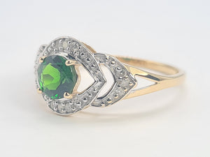6134:Vintage: 9ct Gold Green Diopside Diamonds Dress Ring- sparkling delight