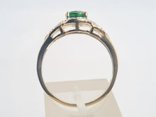 Cargar imagen en el visor de la galería, 6134:Vintage: 9ct Gold Green Diopside Diamonds Dress Ring- sparkling delight
