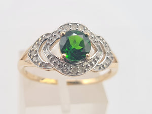 A8344: Vintage: Eye catching 9ct Gold Green Diopside 12 diamonds Halo Dress ring