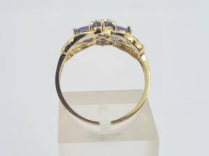 A8350: Vintage; 9ct Gold Blue Tanzanites Round Cut Diamonds Dress Ring- lovely, fresh combination