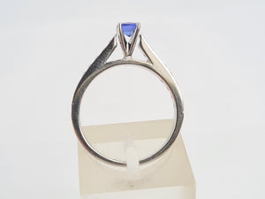 8354: Vintage: 18ct White Gold Blue Tanzanite 16 Diamonds Dress Ring- crisp, clean, eye candy