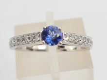 Load image into Gallery viewer, 8354: Vintage: 18ct White Gold Blue Tanzanite 16 Diamonds Dress Ring- crisp, clean, eye candy
