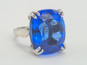 0001: Phenomenal Vintage: 9ct White Gold Cushion Cut Blue Quartz Statement Ring