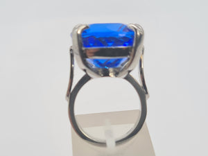 0001: Phenomenal Vintage: 9ct White Gold Cushion Cut Blue Quartz Statement Ring