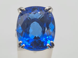 0001: Phenomenal Vintage: 9ct White Gold Cushion Cut Blue Quartz Statement Ring