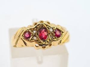 0020: Antique 18ct Gold Almandine Garnets Diamonds Ring- Date Mark 1915-