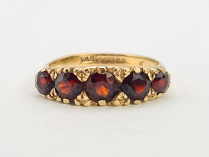 0097: Vintage: 9ct Gold Garnets Five Stone Stacker/Dress Ring- Date Mark 1971