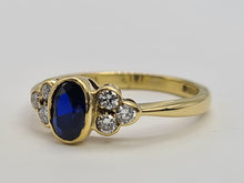 Load image into Gallery viewer, 9081: Vintage: 18ct Gold French Blue Sapphire Diamonds Trefoil Set Ring- simply gorgeous
