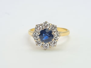 9107: Vintage Exceptional 18ct Gold Blue Sapphire Round Cut Diamonds (1ct) Flower Head Ring