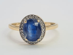 0065: Vintage: 9ct Gold Persian Blue Sapphire Diamonds Dress Ring- lovely cut and colour