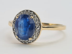 0065: Vintage: 9ct Gold Persian Blue Sapphire Diamonds Dress Ring- lovely cut and colour