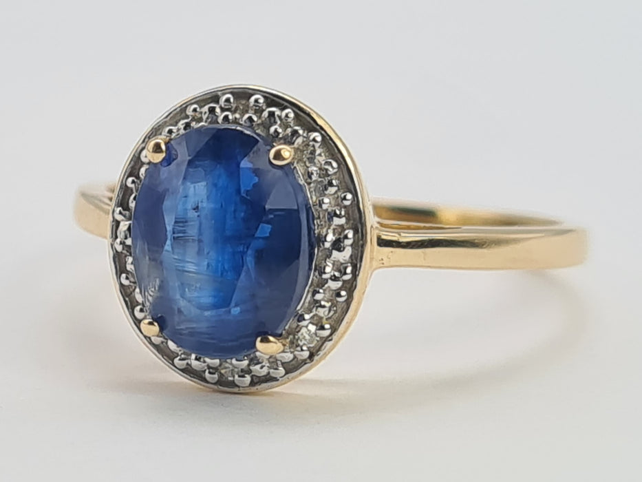 6302 Vintage: 9ct Gold Persian Blue Sapphire Diamonds Dress Ring