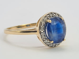 0065: Vintage: 9ct Gold Persian Blue Sapphire Diamonds Dress Ring- lovely cut and colour