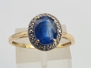 0065: Vintage: 9ct Gold Persian Blue Sapphire Diamonds Dress Ring- lovely cut and colour