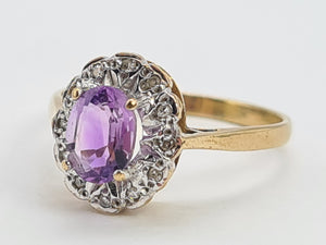 0096: Vintage:9ct Gold Oval Amethyst 12 Diamond Halo Ring-