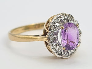 0096: Vintage:9ct Gold Oval Amethyst 12 Diamond Halo Ring-