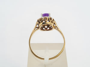 0096: Vintage:9ct Gold Oval Amethyst 12 Diamond Halo Ring-