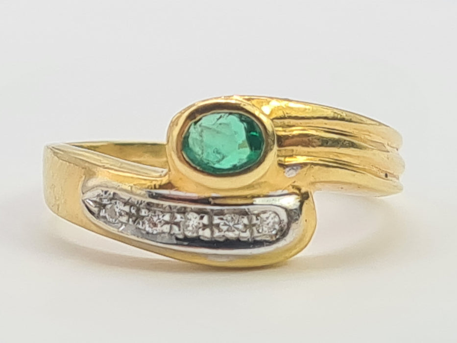 6290 Vintage: 18ct Gold Emerald Diamonds Snake Head Ring
