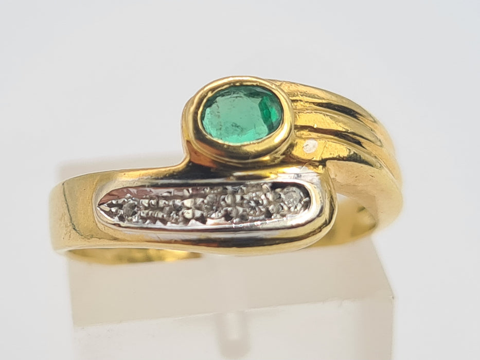 6290 Vintage: 18ct Gold Emerald Diamonds Snake Head Ring