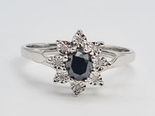 Load image into Gallery viewer, 0261: Vintage: 9ct White Gold Black &amp; White Diamonds Floral Cluster Ring.
