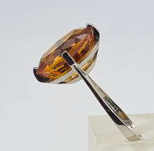 Load image into Gallery viewer, 0281: Vintage: Platinum Fiery Orange Citrine Solitaire Signet Ring.
