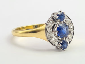 9102: Antique: 18ct Gold Art Deco Cornflower Blue Sapphires Diamonds Geometric Set Ring - almost 100 years