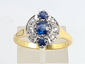 9102: Antique: 18ct Gold Art Deco Cornflower Blue Sapphires Diamonds Geometric Set Ring - almost 100 years