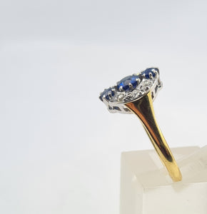 9102: Antique: 18ct Gold Art Deco Cornflower Blue Sapphires Diamonds Geometric Set Ring - almost 100 years