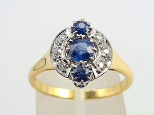 9102: Antique: 18ct Gold Art Deco Cornflower Blue Sapphires Diamonds Geometric Set Ring - almost 100 years