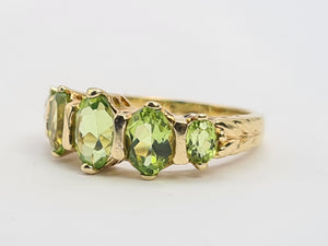 A0191: Vintage: 9ct Gold Lime Green Peridots 5- Stones Ring- a joy to behold