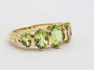 A0191: Vintage: 9ct Gold Lime Green Peridots 5- Stones Ring- a joy to behold