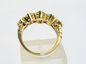 A0191: Vintage: 9ct Gold Lime Green Peridots 5- Stones Ring- a joy to behold