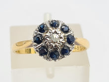 Load image into Gallery viewer, A0014: Vintage: 18ct Gold Diamond Blue Sapphires Daisy Ring
