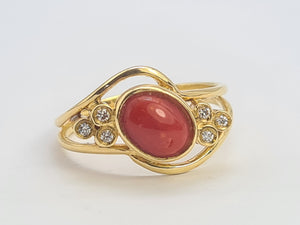 0372: Vintage; 18ct Gold "carbuncle" Red Agate Diamonds Dress Ring- rare,