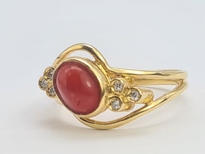 0372: Vintage; 18ct Gold "carbuncle" Red Agate Diamonds Dress Ring- rare,