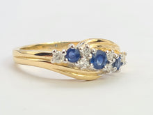 Load image into Gallery viewer, 0328: Vintage: 14ct Gold Cornflower Blue Sapphires Diamonds Ring
