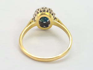 0364: Vintage; 18ct Gold Australian Blue Sapphire Diamonds Cluster Ring-