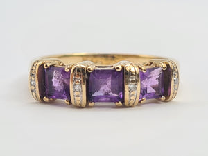 0345: Vintage: 9ct Gold Rich Purple Amethyst Trilogy Diamonds Dress Ring-