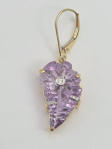 0207: Vintage: 9ct Gold Lilac Amethyst Diamonds Pendant