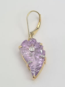 0207: Vintage: 9ct Gold Lilac Amethyst Diamonds Pendant