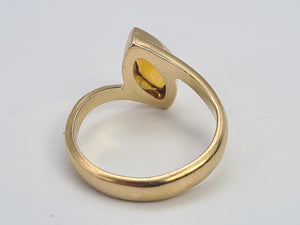 0317: Vintage: 9ct Gold Marquise Cut Orange Citrine Solitaire Ring- dramatic