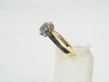 Cargar imagen en el visor de la galería, 0234: Vintage: Petite 9ct Gold Emerald 12 Diamonds Cluster Ring
