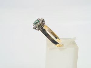 0234: Vintage: Petite 9ct Gold Emerald 12 Diamonds Cluster Ring