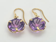 Load image into Gallery viewer, 0228: Vintage: 9ct Gold Round Cut Lilac Amethyst Earrings -Lovely cut and colours
