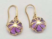 Load image into Gallery viewer, 0228: Vintage: 9ct Gold Round Cut Lilac Amethyst Earrings -Lovely cut and colours
