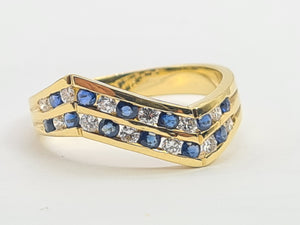 0260: Vintage: 18ct Gold Cornflower Blue Sapphires Diamonds Wishbone/Stacker Ring