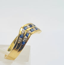 Load image into Gallery viewer, 0260: Vintage: 18ct Gold Cornflower Blue Sapphires Diamonds Wishbone/Stacker Ring
