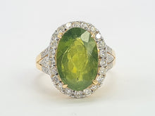 Load image into Gallery viewer, 0023: Vintage: 18ct Gold Voluptuous Peridot Brilliant Cut Diamonds Cluster Ring
