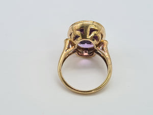 0385: Vintage: 9ct Gold Large Purple Amethyst Cocktail Ring- lovely hues